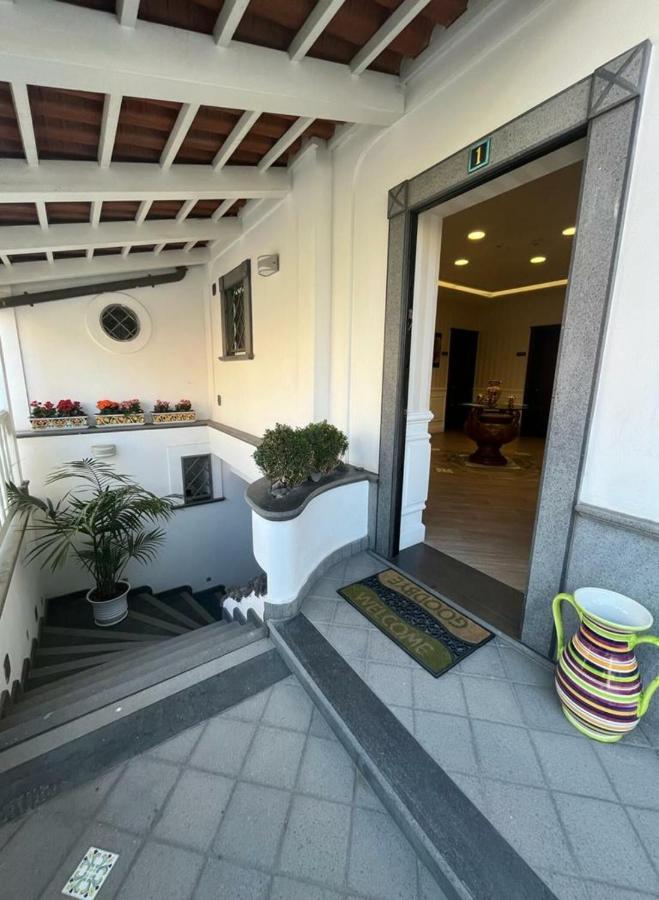 B&B Green Oasis 庞贝 外观 照片